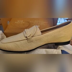 Vionic, Newport Loafer, Cream, Crocodil, 8